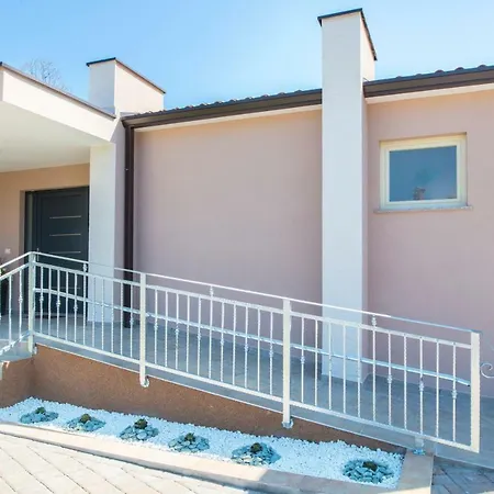 Dina - Disabled Friendly Vila Labin (Istria)